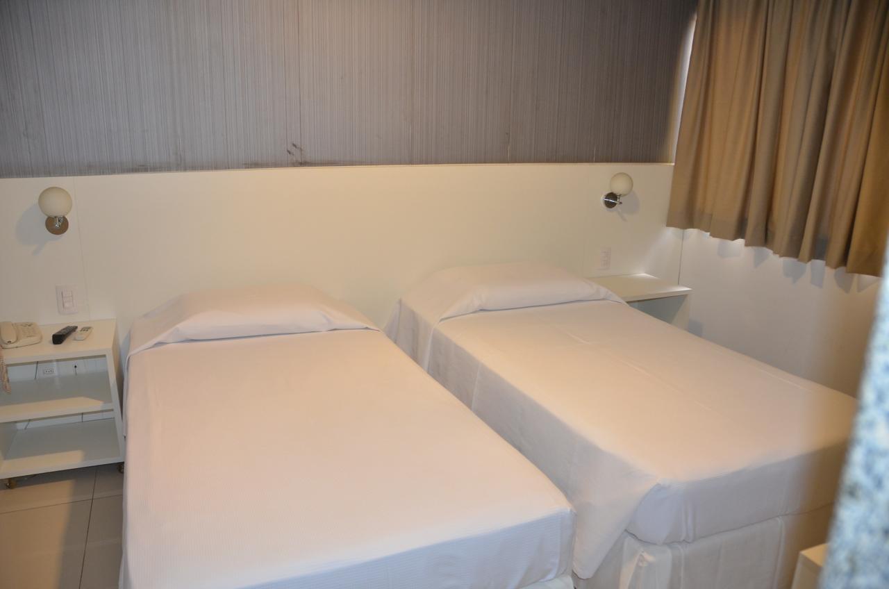 Cristal Hotel Surubim Esterno foto